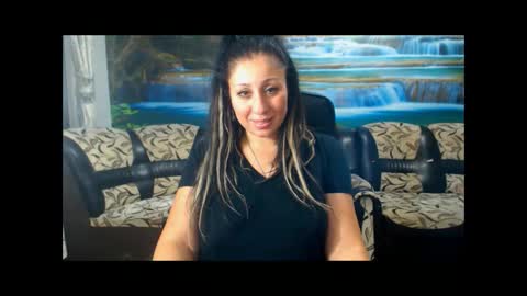 moistmady online show from 10.10.25