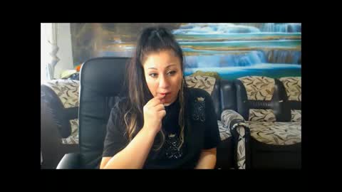 moistmady online show from 11.03.25