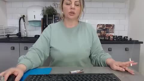 erika online show from 01.19.25