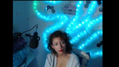 Snapshot of moka_soul chatting on 06.05.26 moka_soul online show from 06.05.26
