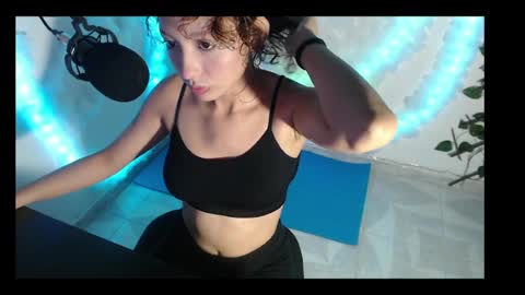 Snapshot of moka_soul chatting on 06.19.26 moka_soul online show from 06.19.26