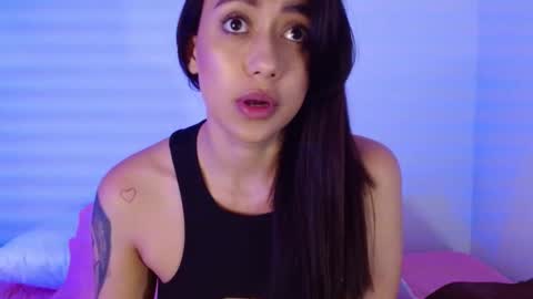 M o L l i E  online show from 03.02.25