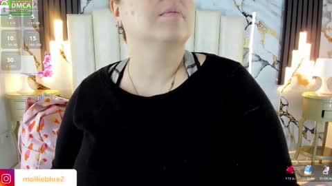 Hey Guys  Im Mollie online show from 10.25.25