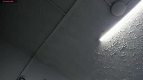 Snapshot of molliebue1 chatting on 04.27.26 Hey Guys Im Mollie online show from 04.27.26