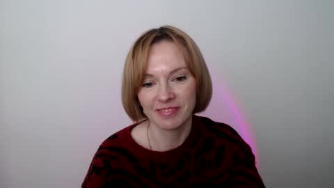 Snapshot of mollilove chatting on 04.30.26 mollilove online show from 04.30.26