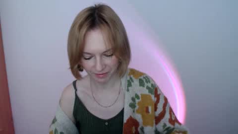 Snapshot of mollilove chatting on 05.18.26 mollilove online show from 05.18.26