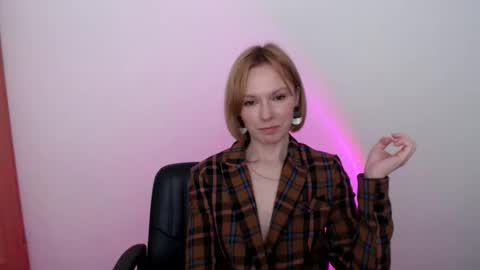Snapshot of mollilove chatting on 05.19.26 mollilove online show from 05.19.26