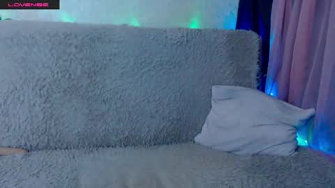 Snapshot of molly1sex chatting on 05.19.26 Molly1sex online show from 05.19.26