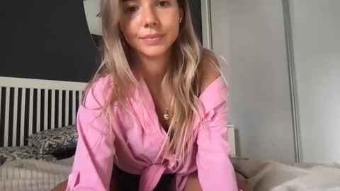 Molly online show from 12.03.24