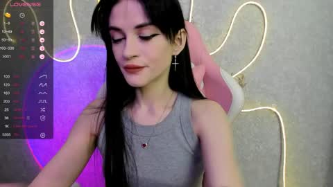 Snapshot of molly_crystall chatting on 05.01.26 Molly - online show from 05.01.26