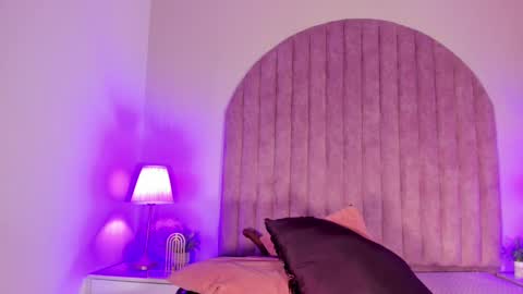 Snapshot of molly_jackson chatting on 12.12.24 Molly Jackson online show from 12.12.24