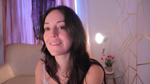   MOLLY   online show from 10.15.25