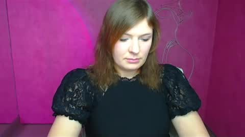 Snapshot of molly_mis chatting on 12.13.24 Molly online show from 12.13.24