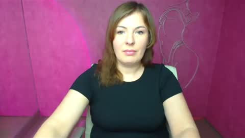 Snapshot of molly_mis chatting on 02.05.25 Molly online show from 02.05.25