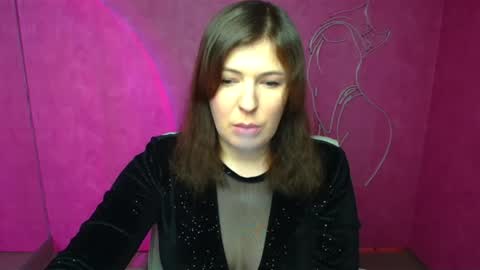 Snapshot of molly_mis chatting on 02.08.25 Molly online show from 02.08.25