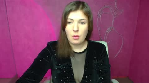Snapshot of molly_mis chatting on 02.08.25 Molly online show from 02.08.25