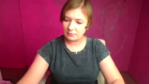 Snapshot of molly_mis chatting on 10.13.25 Molly online show from 10.13.25