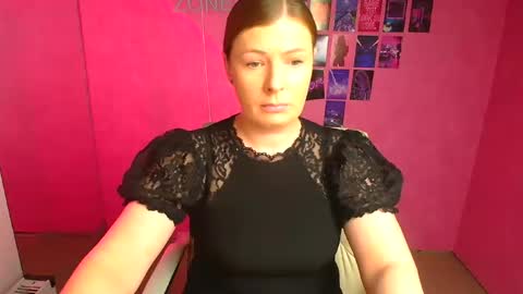 Molly online show from 04.07.26