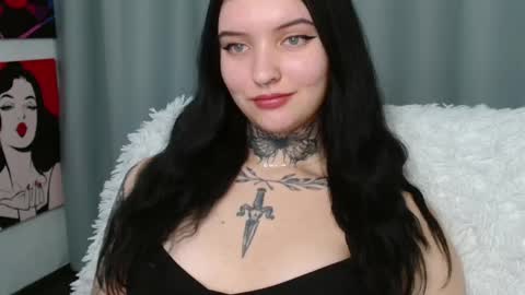 Snapshot of molly_montanaaa chatting on 01.11.25 Lina online show from 01.11.25