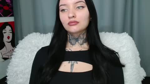 Snapshot of molly_montanaaa chatting on 02.10.25 Lina online show from 02.10.25