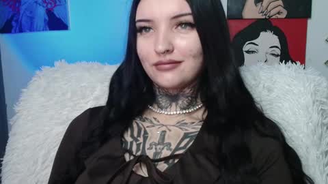 Snapshot of molly_montanaaa chatting on 11.24.25 Lina online show from 11.24.25