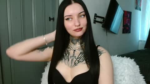 Snapshot of molly_montanaaa chatting on 06.05.26 Lina online show from 06.05.26