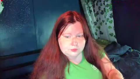 Snapshot of molly_moons chatting on 07.10.26 molly_moons online show from 07.10.26