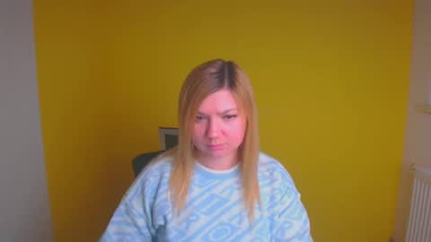 Molly online show from 01.12.25