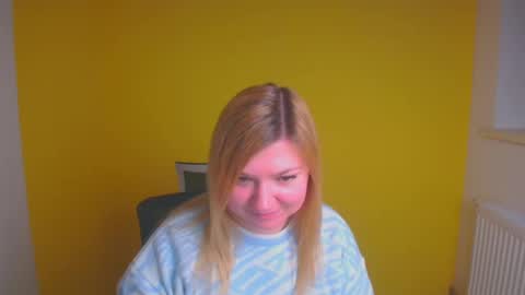 Molly online show from 01.12.25