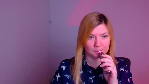Molly online show from 01.18.25