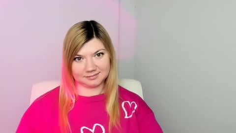 Molly online show from 02.05.25