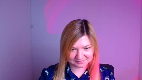 Molly online show from 02.07.25