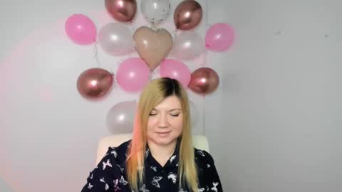 Molly online show from 02.11.25