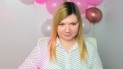 Molly online show from 02.19.25