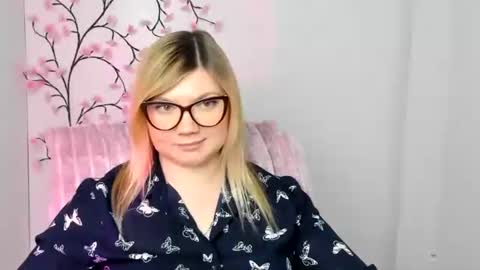 Molly online show from 01.05.26