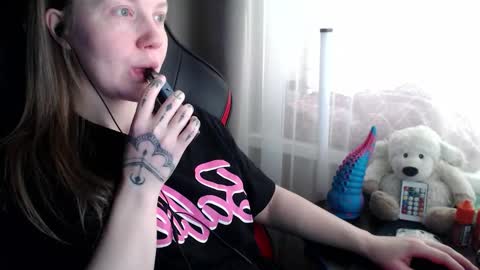 I have new photos come and see with love Molly online show from 02.06.26