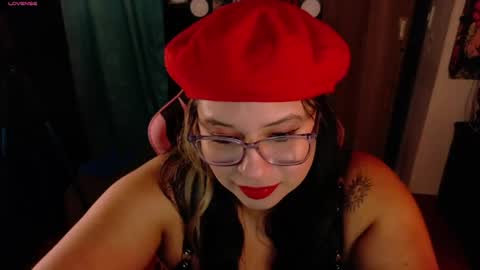 Snapshot of molly_shake chatting on 04.24.26 Molly online show from 04.24.26