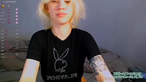Snapshot of molly_smolly_ chatting on 05.03.26 lo online show from 05.03.26