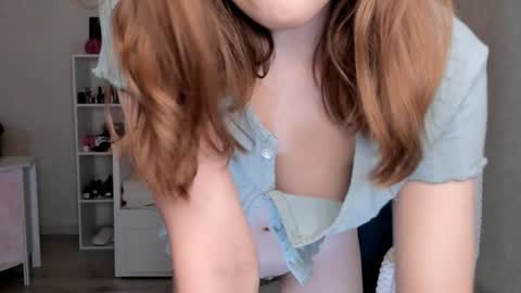 Molly online show from 02.07.25