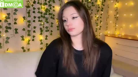 Molly online show from 04.21.26