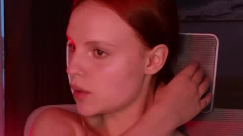 Molly online show from 04.25.26