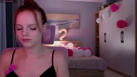 Snapshot of mollybossy chatting on 05.15.26 Molly online show from 05.15.26