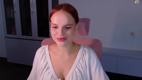 Snapshot of mollybossy chatting on 07.23.26 Molly online show from 07.23.26
