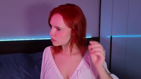Snapshot of mollybossy chatting on 07.30.26 Molly online show from 07.30.26