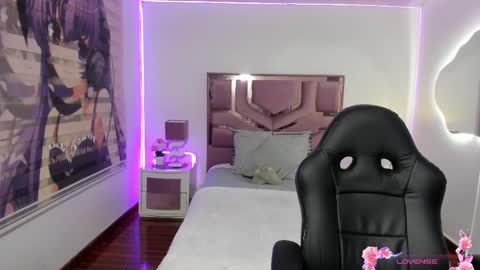 Molly  online show from 03.12.25