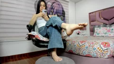 Molly  online show from 09.12.25