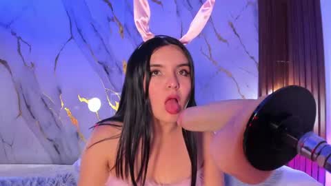 Snapshot of mollylewis18 chatting on 06.16.26 New girl Emily Valentina Michelle online show from 06.16.26