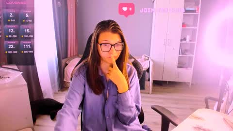  KIRA  online show from 09.09.25