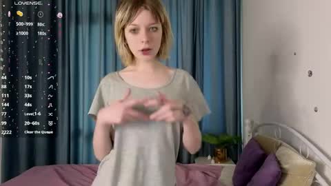 Snapshot of mollysally chatting on 05.14.26 mollysally online show from 05.14.26