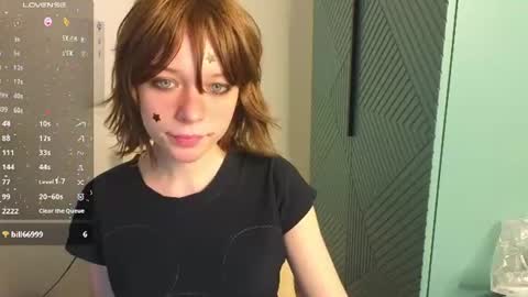 Snapshot of mollysally chatting on 06.24.26 mollysally online show from 06.24.26
